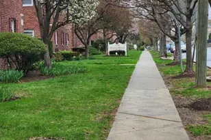 715 Broad Ave 1A, Ridgefield, NJ 07657 - Photo 1