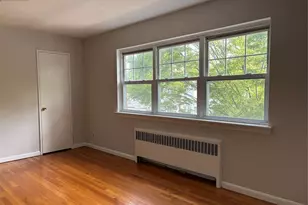 430 Beverly Road 2E, Teaneck Township, NJ 07666 - Photo 1