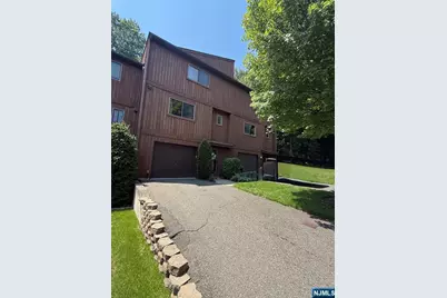 9 Regal Court, Hawthorne, NJ 07506 - Photo 1