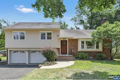 161 Jeffer Court, Ridgewood, NJ 07450 - Photo 1