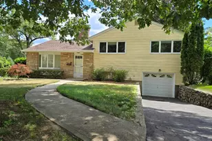 131 Busteed Dr, Midland Park, NJ 07432 - Photo 1