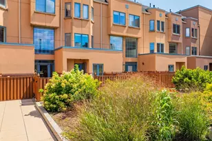 312 Franklin Ct, Edgewater, NJ 07020 - Photo 1