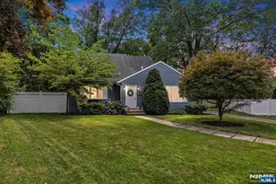 11 Dean Ct, Rutherford, NJ 07070 - Photo 1