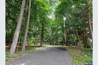 18 Locust Road, Glen Rock, NJ 07452 - Photo 1