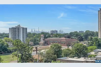 2000 Linwood Avenue 9N #9N, Fort Lee, NJ 07024 - Photo 1
