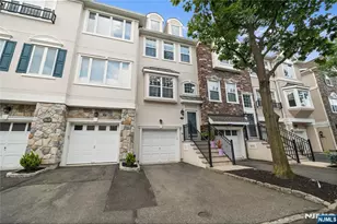 31 Devonshire Dr 113, Clifton, NJ 07013 - Photo 1