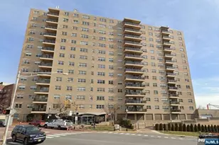 7100 Jfk Blvd E 2N, Guttenberg, NJ 07093 - Photo 1