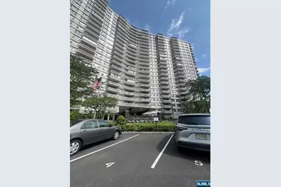 2100 Linwood 22T #22T, Fort Lee, NJ 07024 - Photo 1