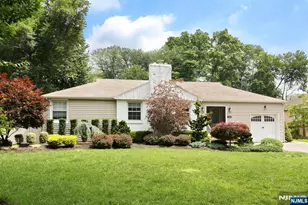 324 Calvin Ct, Wyckoff Township, NJ 07481 - Photo 1
