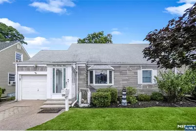 121 Lincoln Avenue, Elmwood Park, NJ 07407 - Photo 1