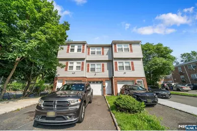 98 Hillyer Street 2B #2B, Orange, NJ 07050 - Photo 1