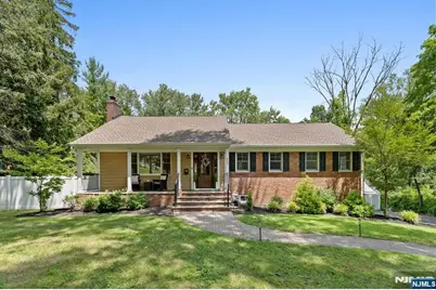 425 Clinton Avenue, Wyckoff Township, NJ 07481 - Photo 1