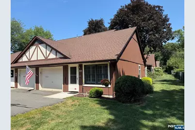 36-4 N Tamaron Drive 36-4 #36-4, Waldwick, NJ 07463 - Photo 1