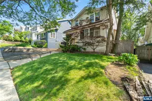 42 Oakwood Ave, Bogota, NJ 07603 - Photo 1