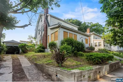 89 Pine Grove Terrace, Newark, NJ 07106 - Photo 1