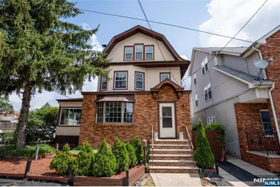 325 Valley Brook Avenue, Lyndhurst Township, NJ 07071 - Photo 1