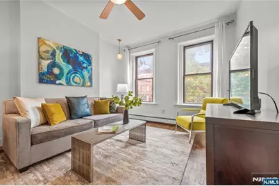 297 Pavonia Avenue 2A #2A, Jersey City, NJ 07302 - Photo 1