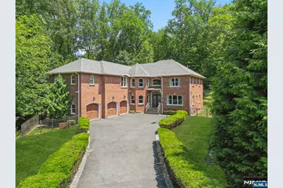 3 Laura Lane, Oakland, NJ 07436 - Photo 1