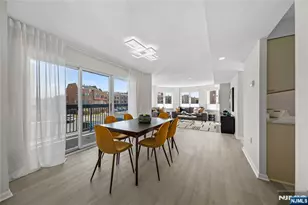 401 Williams Ct, Edgewater, NJ 07020 - Photo 1