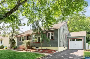 27 Kennedy Dr, Waldwick, NJ 07463 - Photo 1