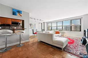 10 Huron Ave 12C, Jersey City, NJ 07306 - Photo 1