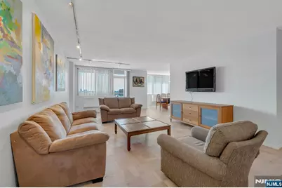 2150 Center Avenue 10B #10B, Fort Lee, NJ 07024 - Photo 1