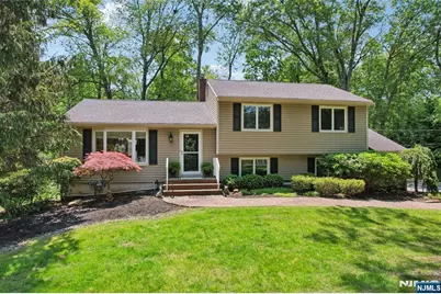 40 Fairhaven Drive, Allendale, NJ 07401 - Photo 1