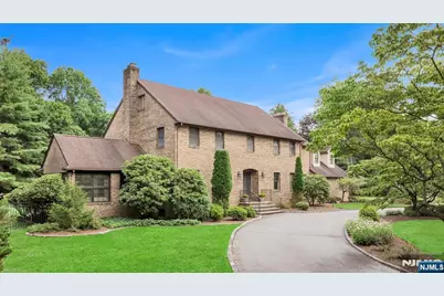 939 Briarwoods Road, Franklin Lakes, NJ 07417 - Photo 1