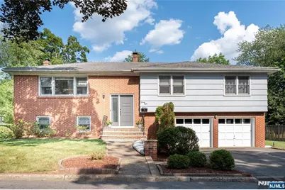 28 Drury Lane, Demarest, NJ 07627 - Photo 1