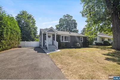 21 Maple Avenue, Mahwah, NJ 07430 - Photo 1