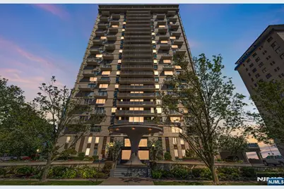 160 Overlook Avenue 22F #22F, Hackensack, NJ 07601 - Photo 1
