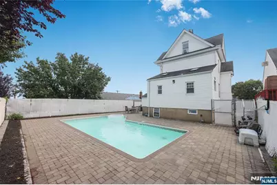 551 Union Avenue, Wood Ridge, NJ 07075 - Photo 1