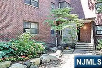 3071 Edwin Avenue 4A #4A, Fort Lee, NJ 07024 - Photo 1