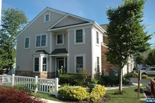 252 Levinberg Ln 252, Wayne, NJ 07470 - Photo 1