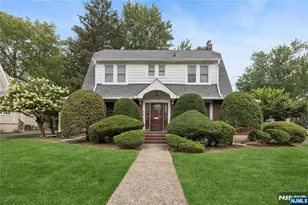 95 Johnson Ave, Teaneck Township, NJ 07666 - Photo 1