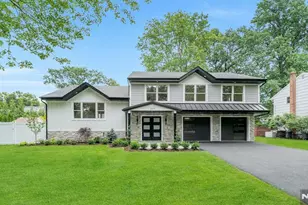 260 Beechwood Dr, Paramus, NJ 07652 - Photo 1