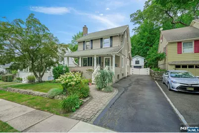 39 Payne Avenue, Midland Park, NJ 07432 - Photo 1