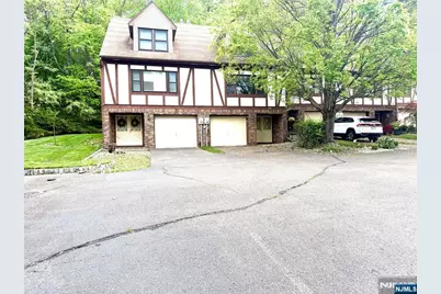 146 Garside Avenue 5 #5, Wayne, NJ 07470 - Photo 1