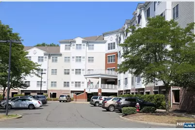 189 Forest Avenue 303 #303, Paramus, NJ 07652 - Photo 1
