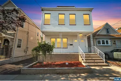 9 Knickerbocker Avenue, Paterson, NJ 07503 - Photo 1