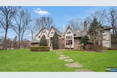 717 Ashmont Road, Franklin Lakes, NJ 07417 - Photo 1