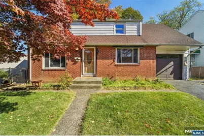 25 Clinton Park Drive, Bergenfield, NJ 07621 - Photo 1