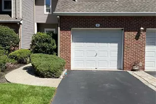 6 Mulford Ct Address #6, Roseland, NJ 07068 - Photo 1