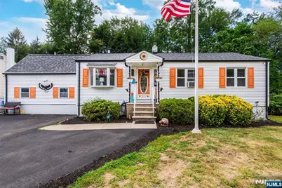 412 4th Avenue, Hawthorne, NJ 07506 - Photo 1