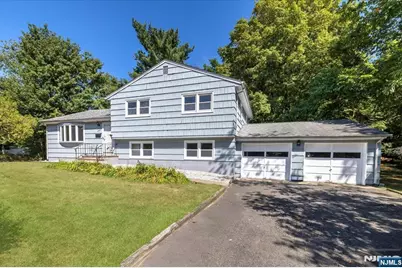 790 Paramus Road, Paramus, NJ 07652 - Photo 1