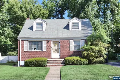 111 Dudley Drive, Bergenfield, NJ 07621 - Photo 1