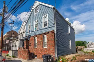 386 9th St, Newark, NJ 07103 - Photo 1