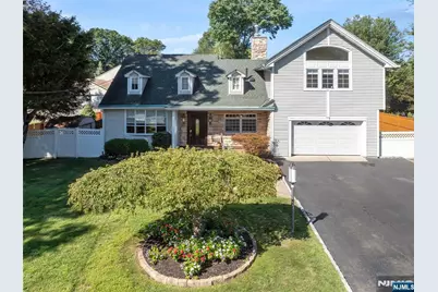 195 Everdell Avenue, Hillsdale, NJ 07642 - Photo 1