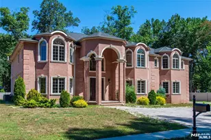 1 Sipporta Ln, Paramus, NJ 07652 - Photo 1