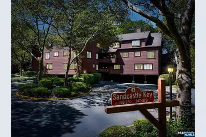 158 Sandcastle Key, Secaucus, NJ 07094 - Photo 1